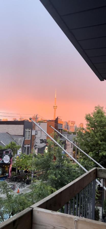 Samesun Toronto Hostel ภายนอก รูปภาพ