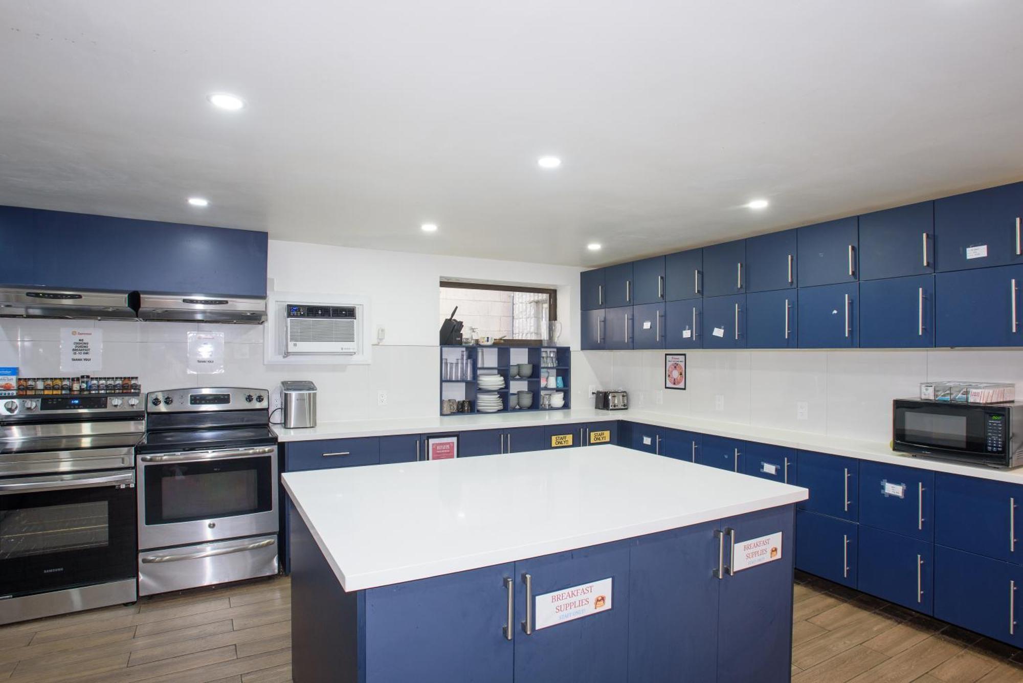 Samesun Toronto Hostel ภายนอก รูปภาพ