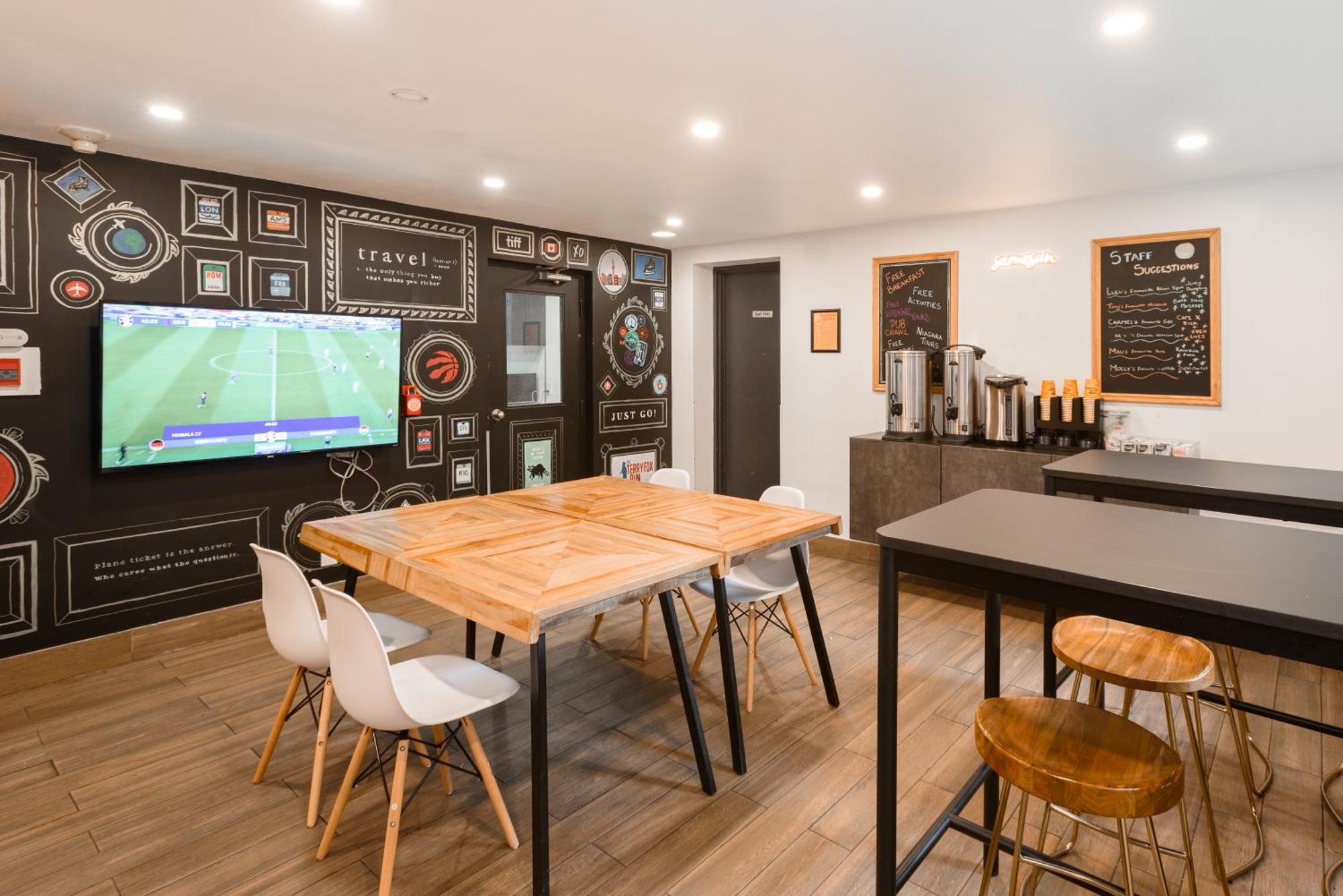 Samesun Toronto Hostel ภายนอก รูปภาพ